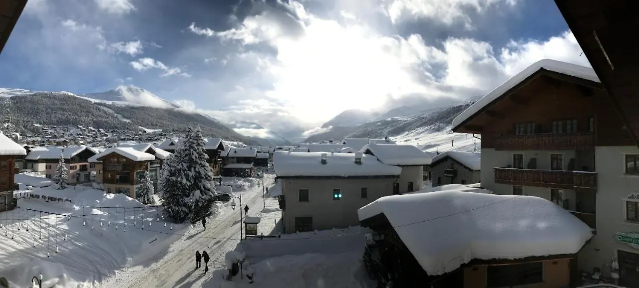 Garni La Casetta Livigno 2*,